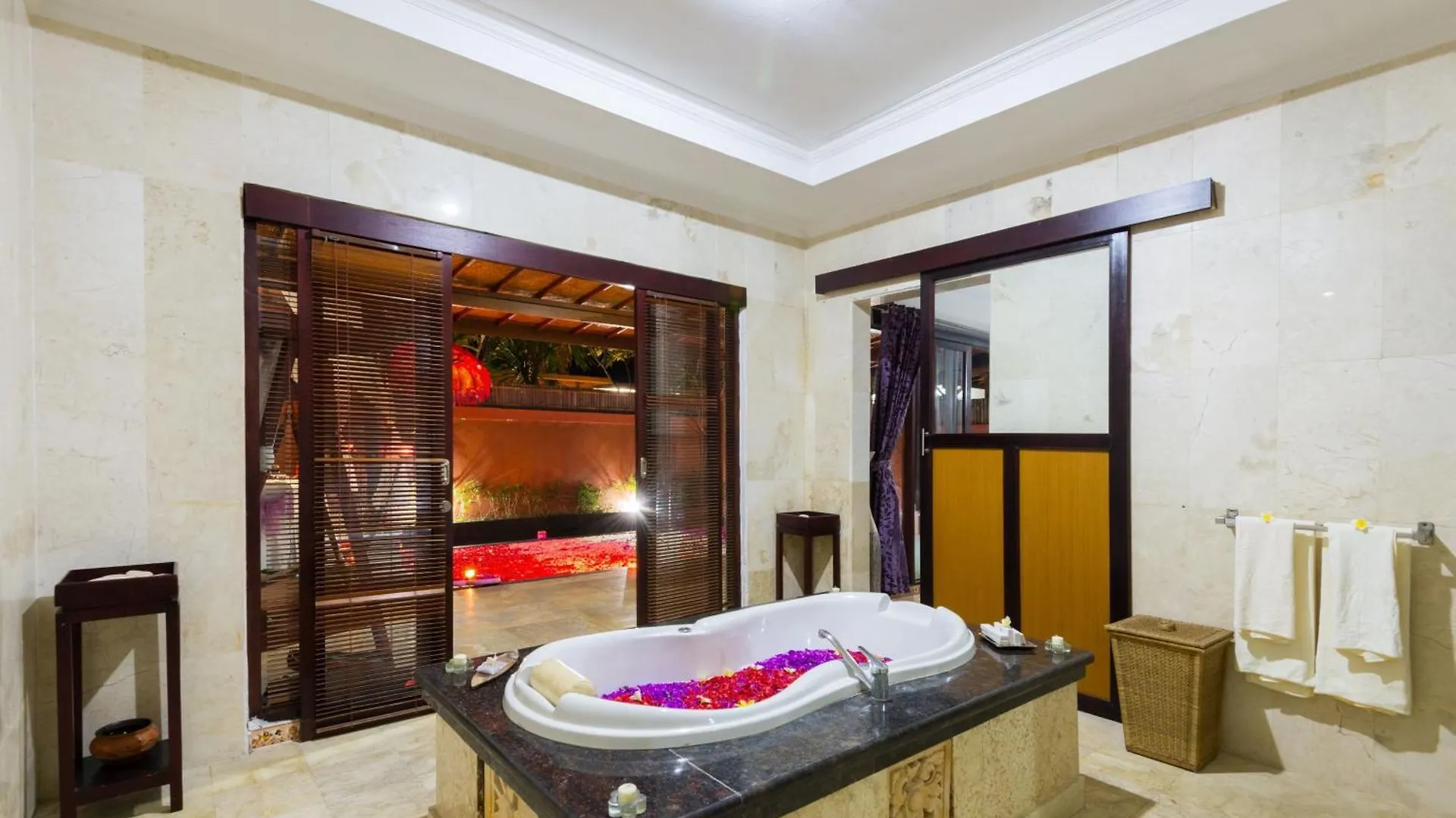 Lavender Villa & Spa Kuta Lombok